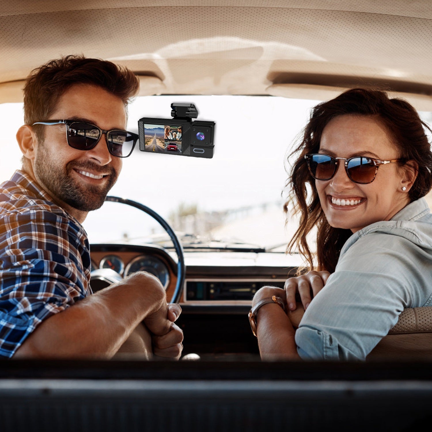 Caméra embarquée voiture Wi - Fi FHD/Dash Cam 3 canaux (Avant, Arrière & Intérieur) avec Enregistrement en boucle - Gadgets - shop